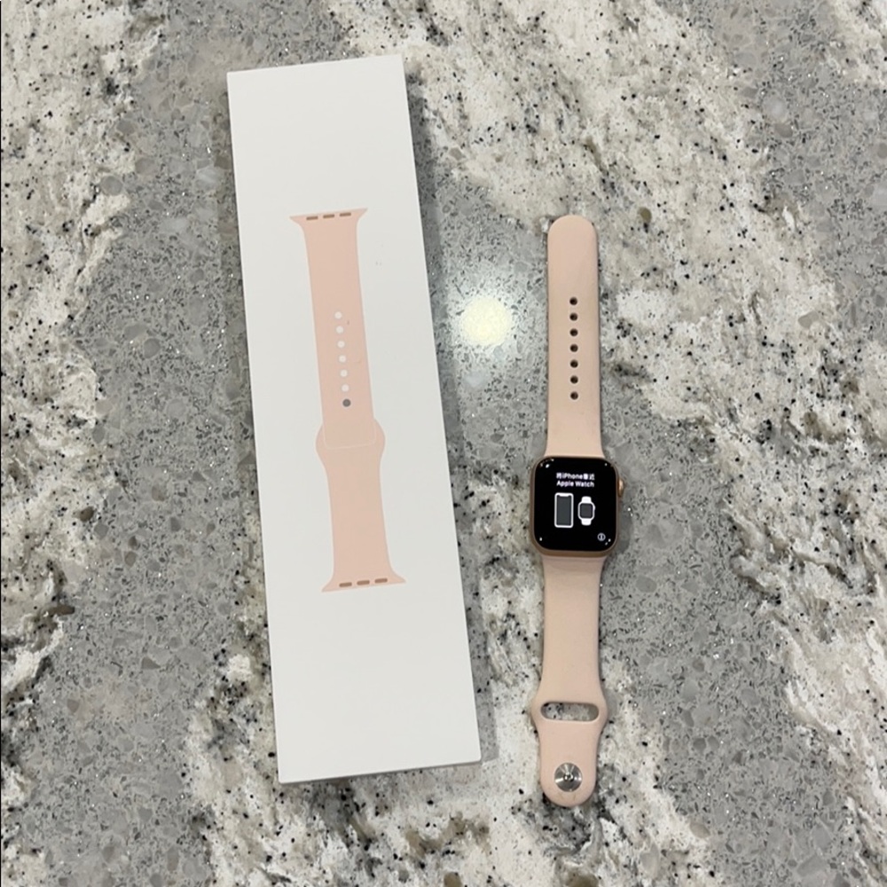 Apple iWatch series 5